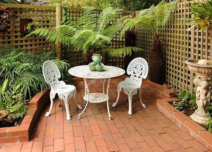 Mary Cards Coach House Bed & Breakfast Olinda