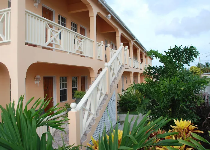 Connie'S Comfort Suites St. John's
