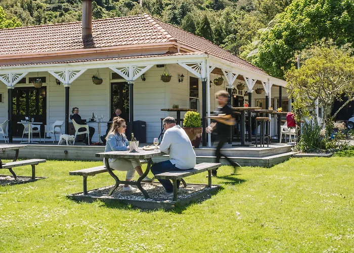 Furneaux Lodge Endeavour Inlet