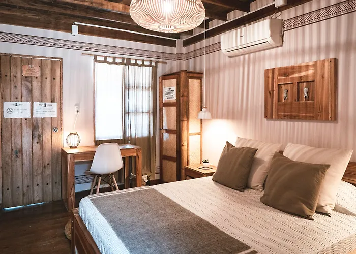 Tiki Limbo Hotel Montanita