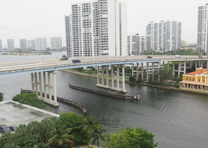 Ocean Reserve Luxury Condos Across From Sunny Isles Beach Miami Beach