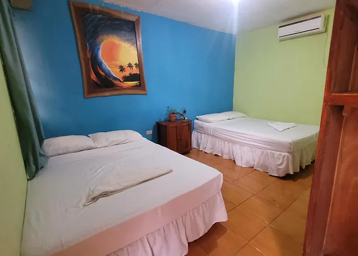 Chill Garrobo Hotel El Gigante