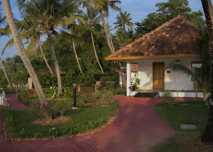 Kaayal Luxury Villa Varkala Private Lakefront Retreat