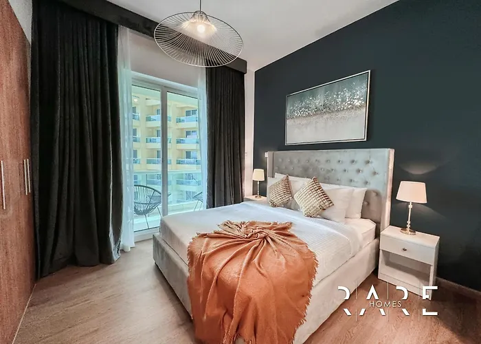 Rare Holiday Homes - Near City Center Ma'Eisem - Pool View - Crescent Tower A - R706 - Impz Dubai