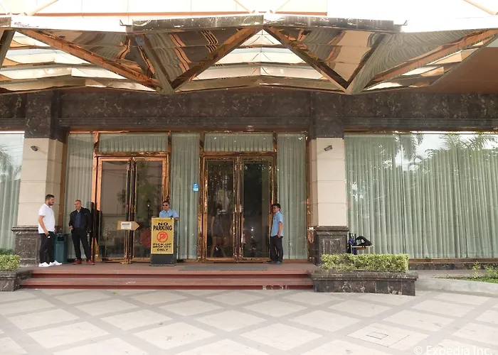 Central Park Tower Resort Angeles
