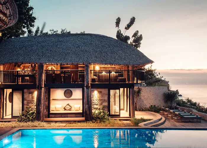 Suarga Padang Padang Hotel Uluwatu 