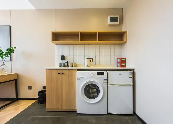 Weihaoside International Community Apartment, Meilin, Shenye Shangcheng Branch威豪斯德国际社区公寓深圳深业上城店
