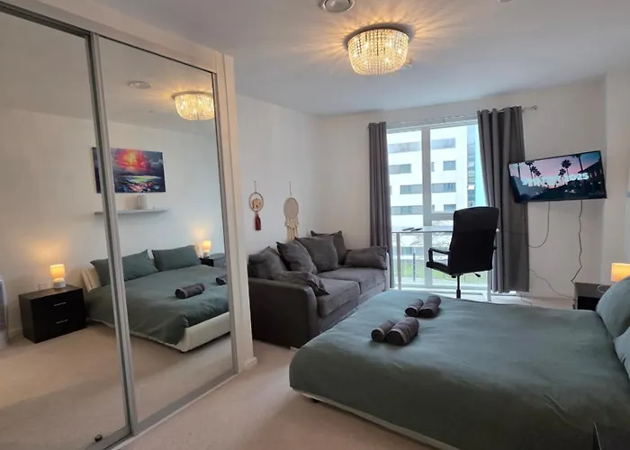 3 Bedroom Apartment From F&A Properties London