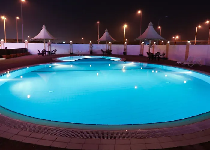 Remas Hotel Suites - Al Khoudh, Seeb, Muscat