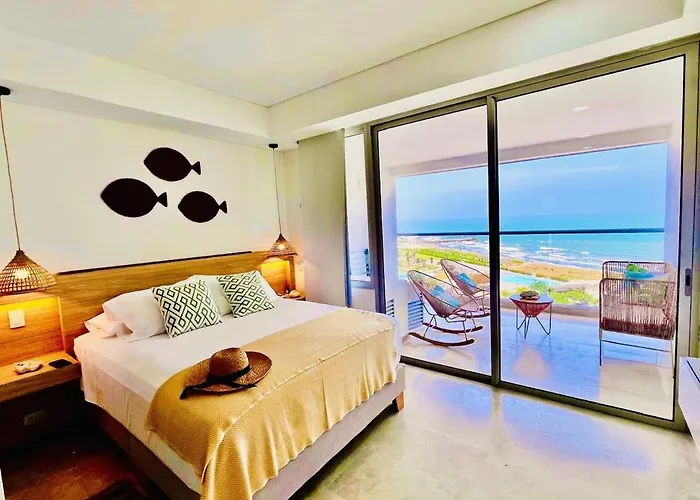 Beachfront Apartment - Pool - Jacuzzi - Wi-Fi Cartagena