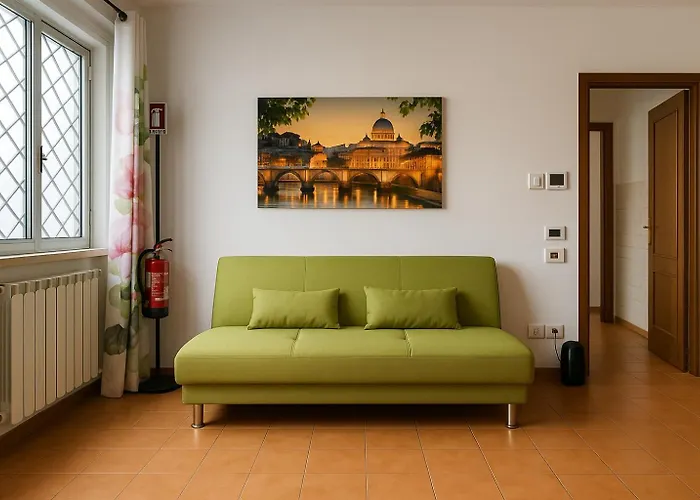 -10 Minutes From The Station- - 5 Beds- Apartment