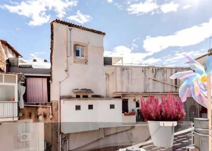 Nais Old Town Charme Apartment Catania