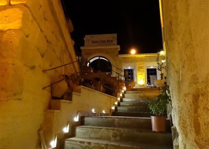Emit Sakura Cave Hotel Göreme