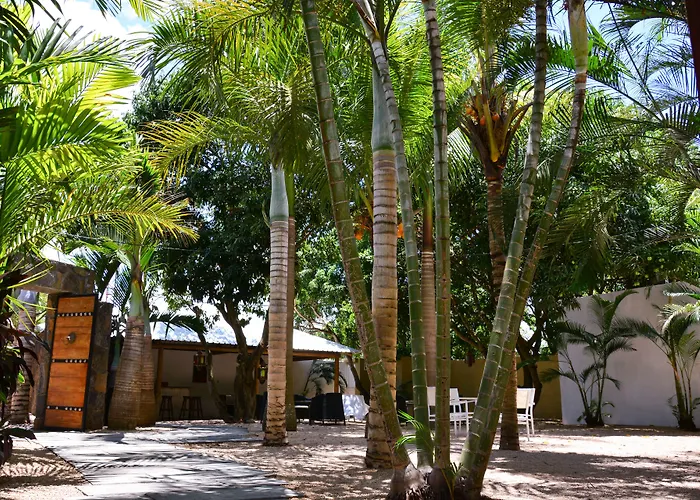 La Margarita Hotel Pointe aux Piments