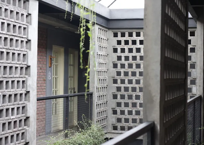 Summerbird - Bed And Brasserie Bandung