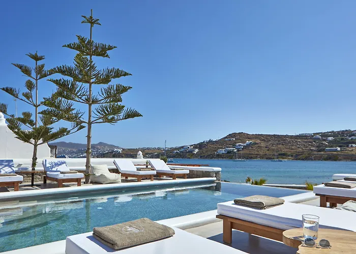 Mykonos Waves Beach House & Suites Ornos 