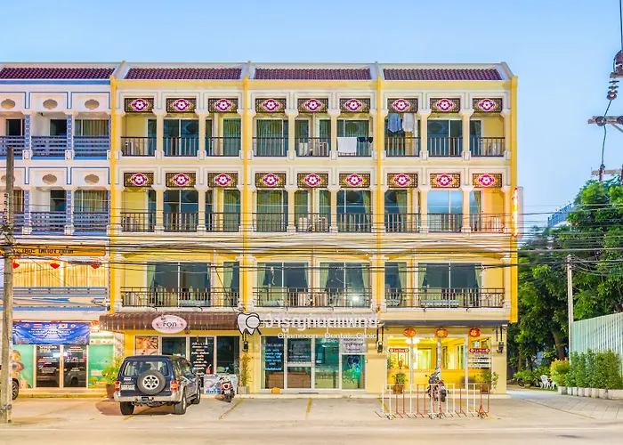 Le Hua Hotel Phuket