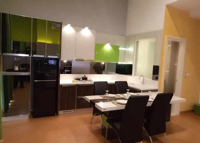 Maxonehotels At Resort Makassar