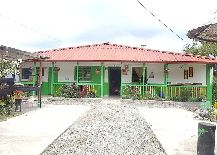 Hostal Y Camping Los Girasoles Salento