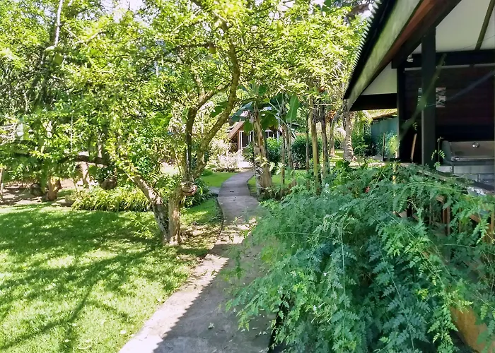 Pension Les Trois Cascades Uturoa