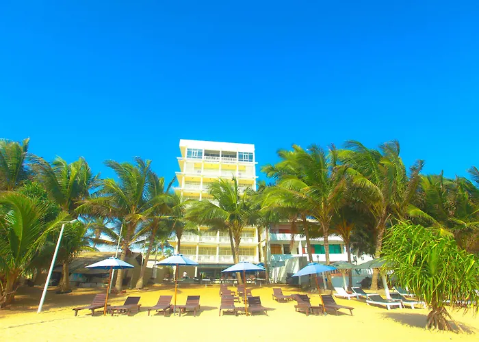 Beacon Beach Hotel Negombo