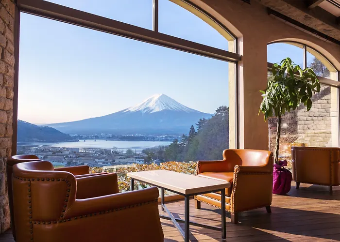 La Vista Fujikawaguchiko Hotel