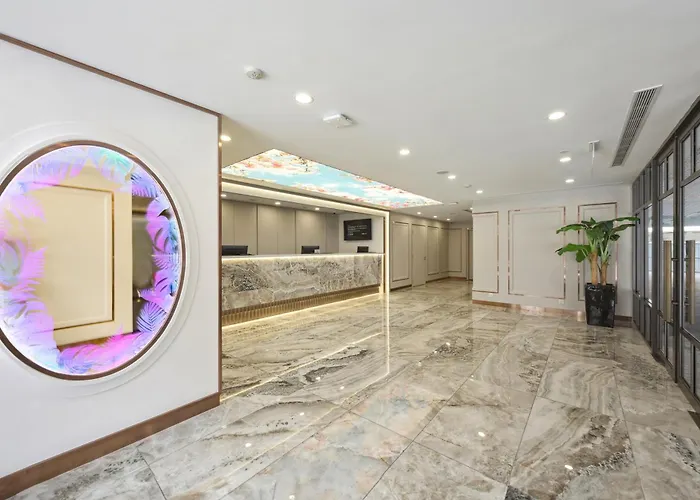 Hotel 81 Palace - Newly Renovated Singapore