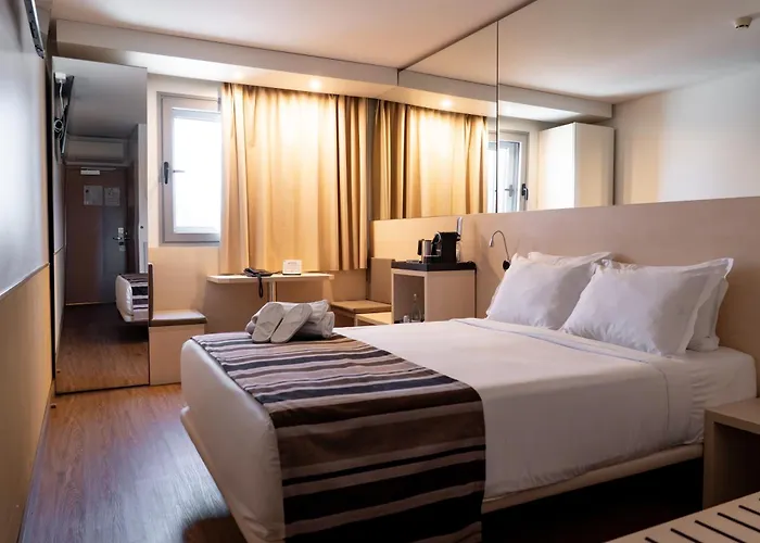 Park Hotel Porto Aeroporto Maia 
