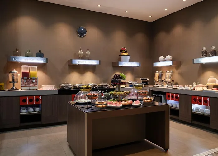 Hampton By Hilton Barranquilla Hotel