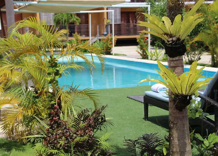 Reef Beach Resort General Luna 