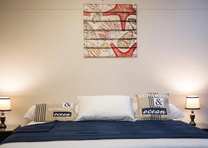 The Pier Beach Inn & Suites Willemstad