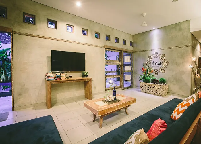 Lokal Bali Hostel Kuta 