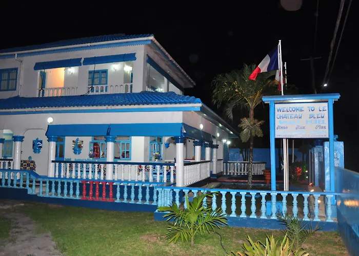 Le Chateau Bleu Anse aux Pins