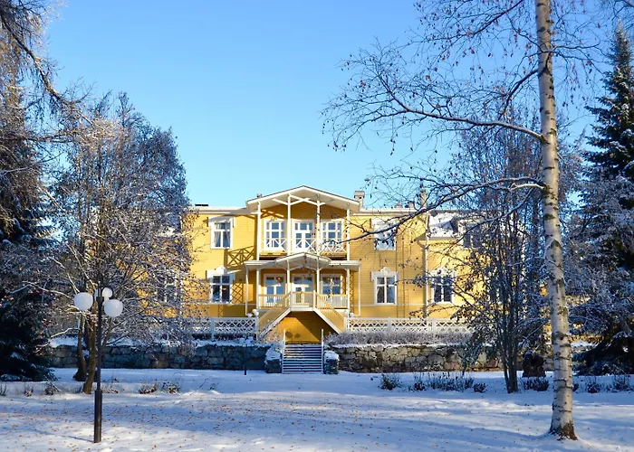 Karolineburg Manor House Hotel Kajaani