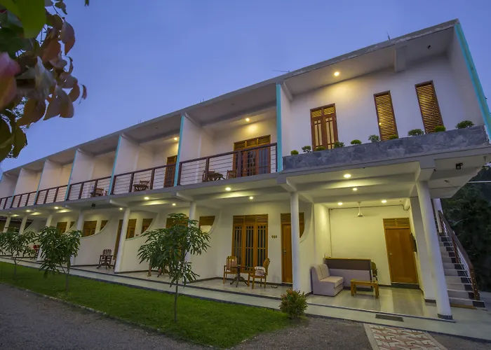 Wavelength Hotel & Wellness Center Mirissa