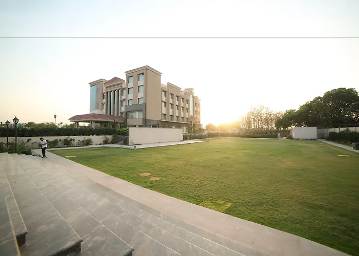 Ramada By Wyndham Varanasi Katesar