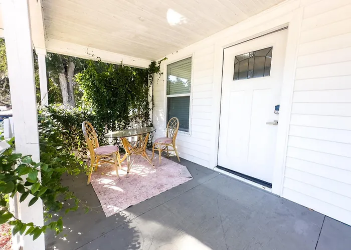 Cozy Stylish Chic Home Ybor, Dt Central Location Tampa
