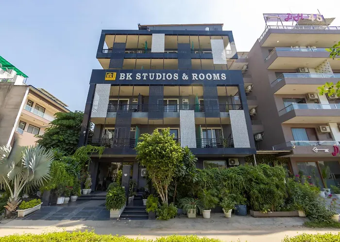 Bk Studio And Rooms Near Huda City Centre Gurgaon