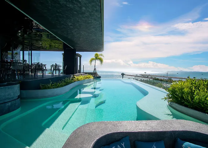 Seaphere Pattaya Hotel By Elite Suites Na Chom Thian