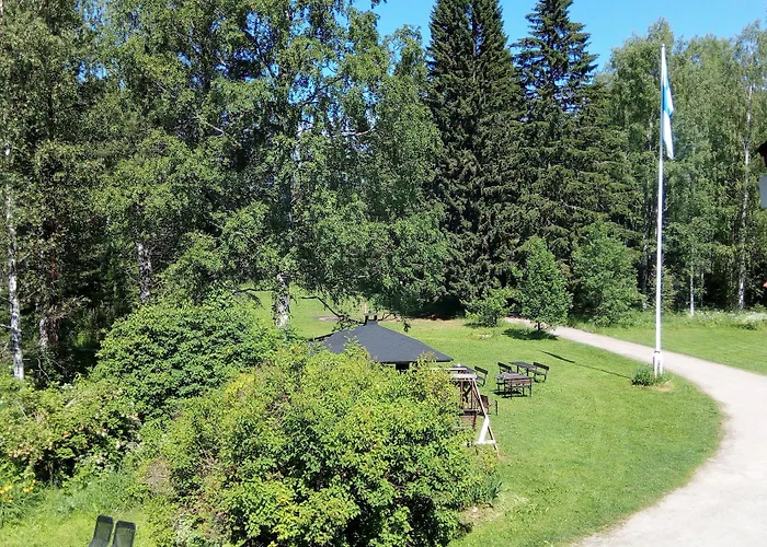 Vanhan Koulun Majatalo-Old School Guest House Koli 