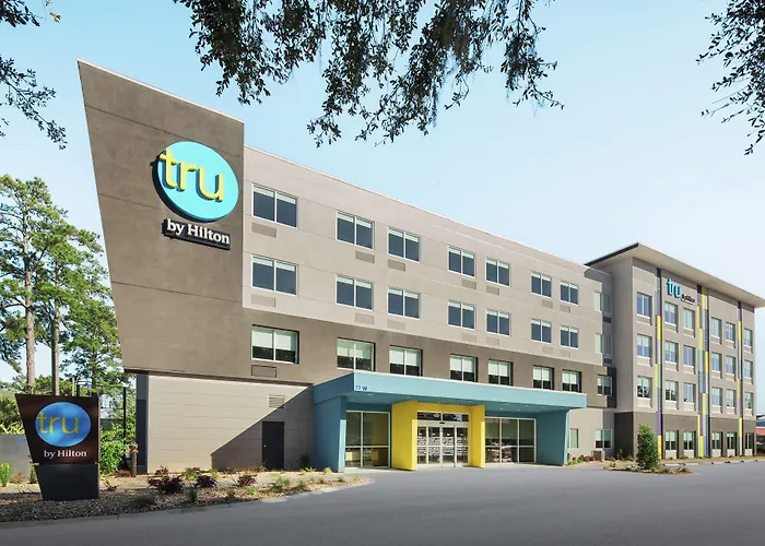 Tru By Hilton Savannah Midtown