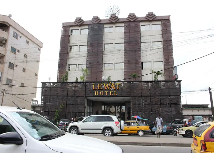 Lewat Hotel Douala
