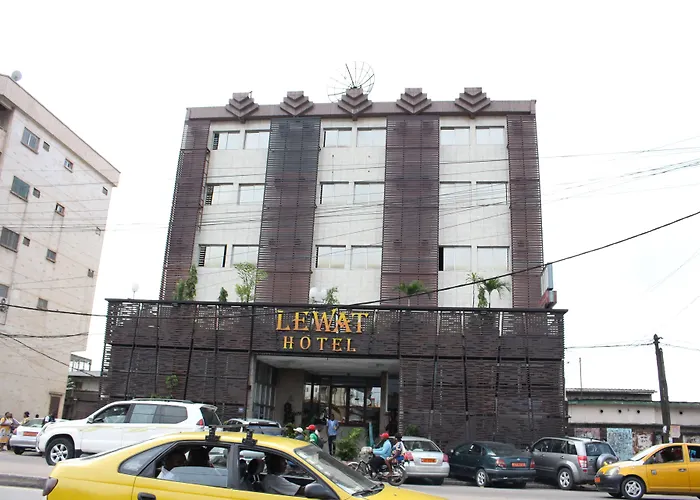 Lewat Hotel Douala