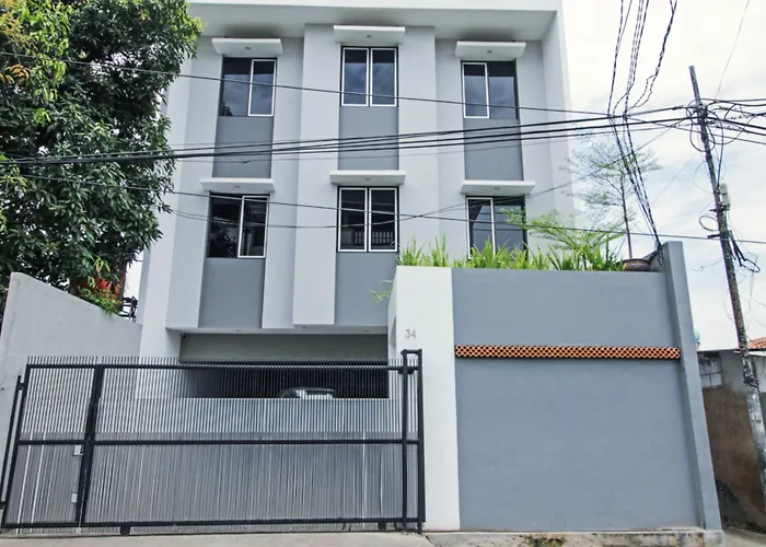 Reddoorz @ Raya Kelapa Dua Hotel Jakarta