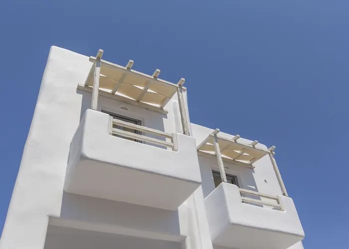 Emery Suites Naxos City