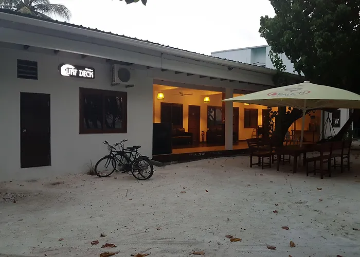 Surf Deck Hotel Thulusdhoo