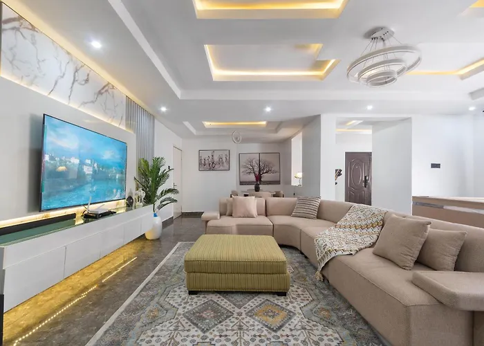Oniru VI Br 3Ba - Spacious, Fast Wifi, Pool, Free Parking Lagos