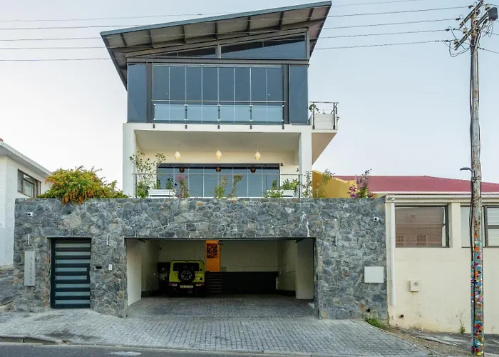 The Lookout - Panoramic 4 Bedroom House With Free Wifi And Pool Cape Town