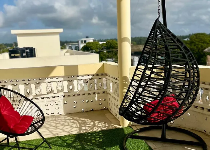 Zuri Pwani1,2Or 3 Bedrooms Watamu