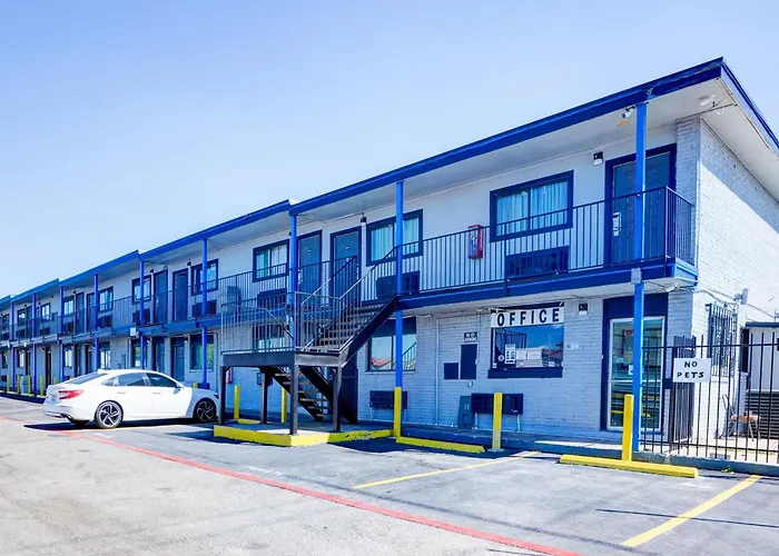 Super 7 Inn By Oyo San Antonio Nw Medical Center